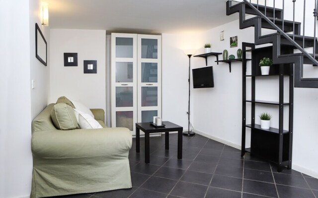 Loft a Chiaia a pochi passi dal lungomare