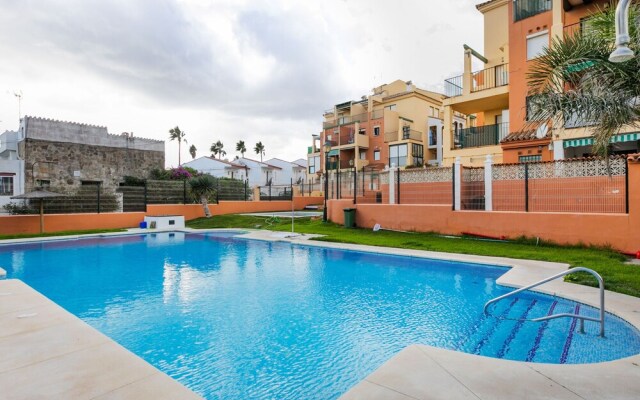 Pleasant Holiday Home in Estepona With Swimming Pool