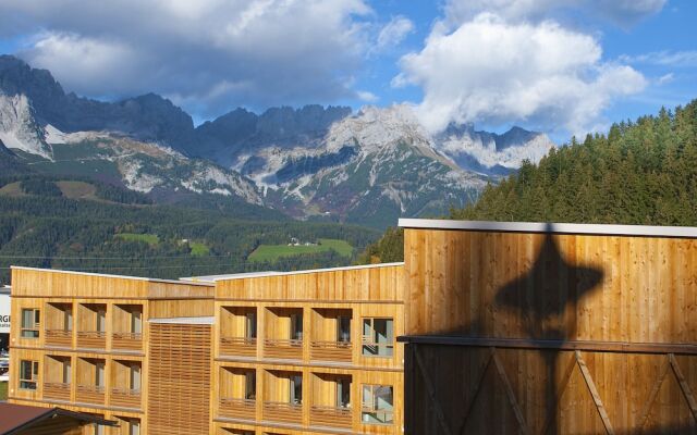 Tirol Lodge