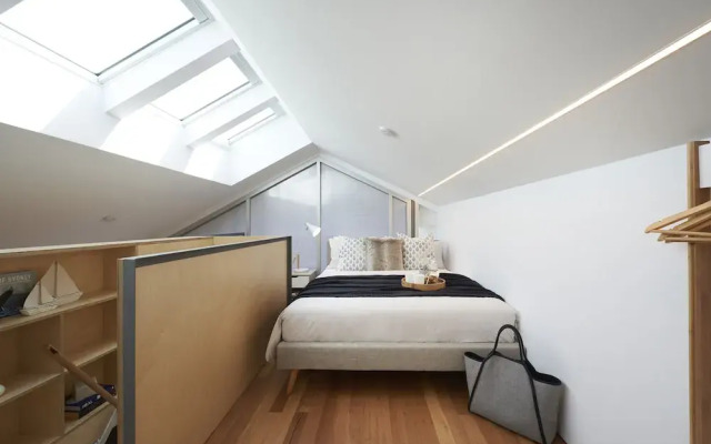 Studio Reuss - a City Retreat