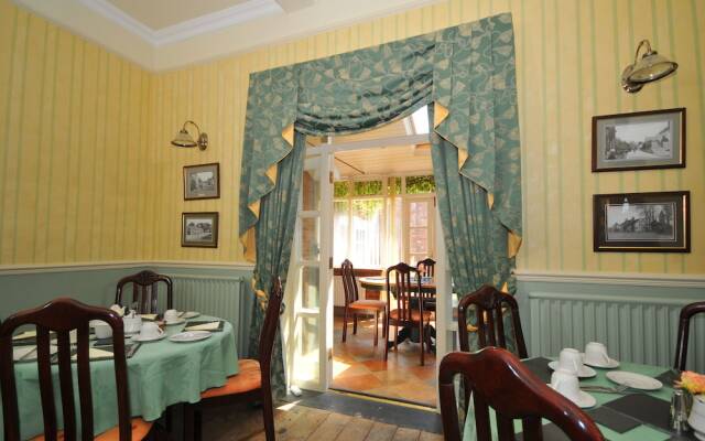 Edderton Hall Country House
