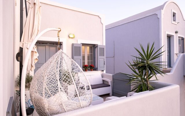 Paradise, Traditional Cycladic House