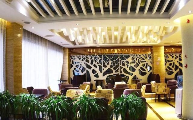 Kaiserdom Hotel Airport Road