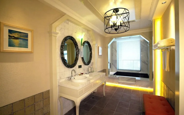 Huaqing Aegean International Hot Springs Resort & Spa