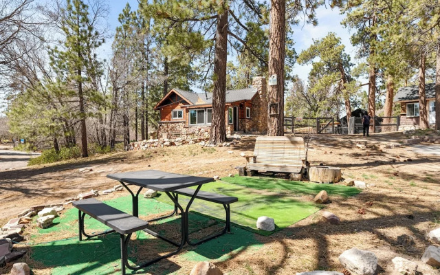 StoneHauz Cabin built in 1926