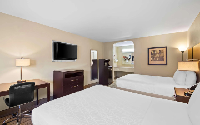 Best Western Cedar Inn