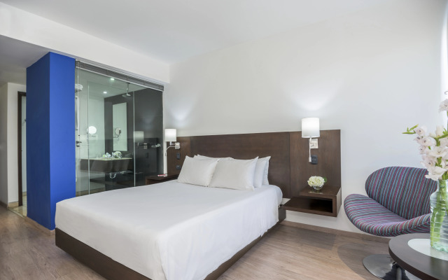 NH Collection Barranquilla Smartsuites Royal
