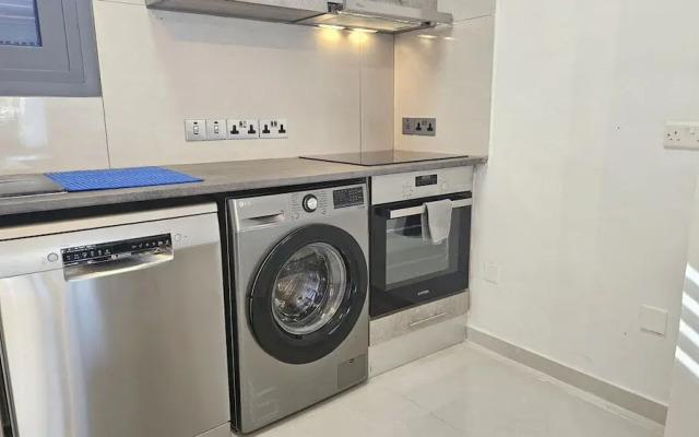129 PAP - Stay Aphrodite Apartment