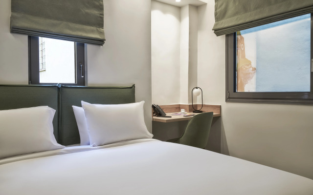 NLH KERAMEIKOS - Neighborhood Lifestyle Hotels