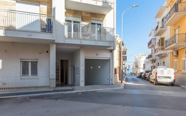 Marina Apartment 100m From Sea