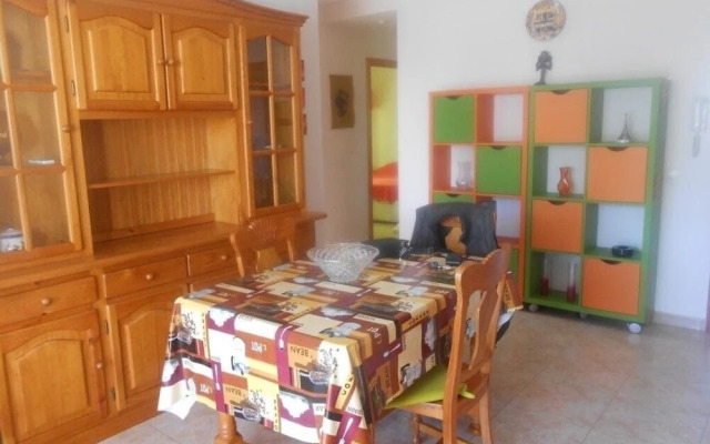 Bali Bl. 4 1º pta 4