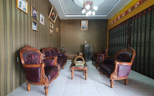 Naufal Residence Syariah by OYO