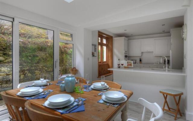 5 Belmont Terrace