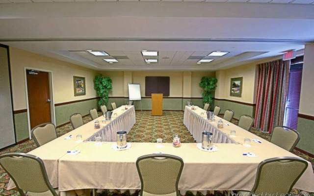 Holiday Inn Express & Suites Tempe by IHG