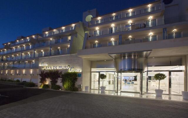 Mar Hotels Playa de Muro Suites