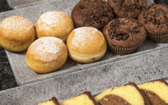 Martina Breakfast Lodge