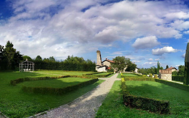 Castello di Cernusco Lombardone