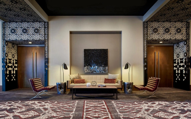 Loews Chicago Hotel