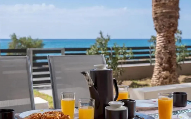 Atalanti Seaside Junior Suites