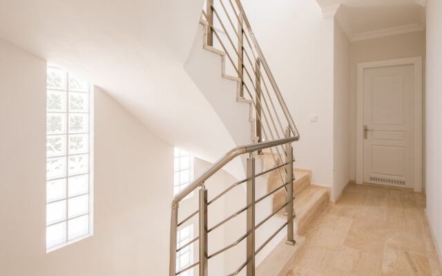 Villa Umut by Akdenizvillam