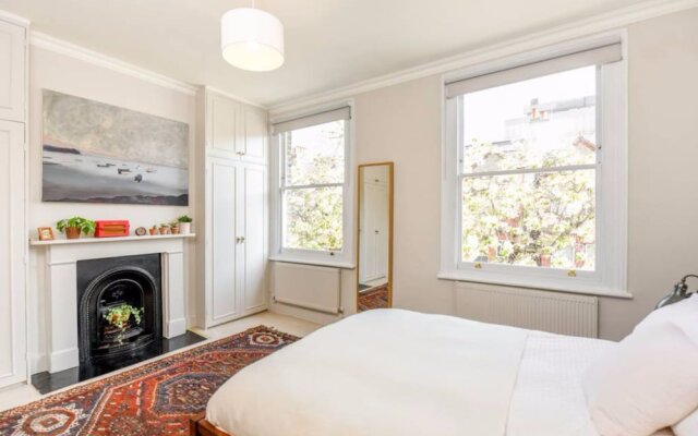 Stunningly Decorated 3 Bed Family Home in Hammersmith