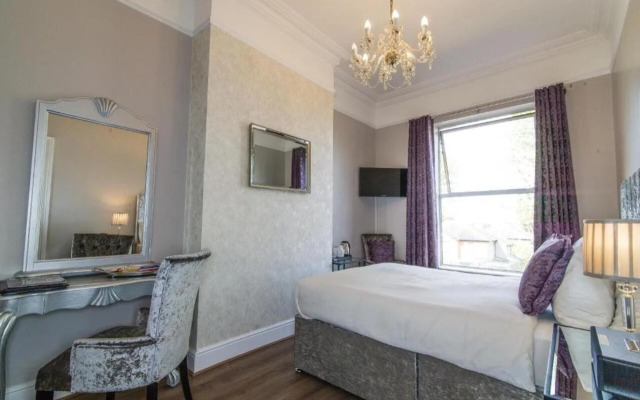 Charleville Lodge Hotel