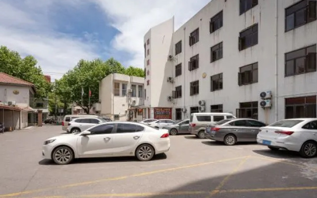 GreenTree Inn Express Hotel (Shanghai Songjiang Sports Center Subway Station)