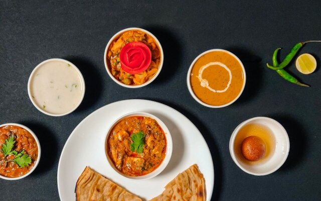 OYO 7669 The Trinitywood Hotel