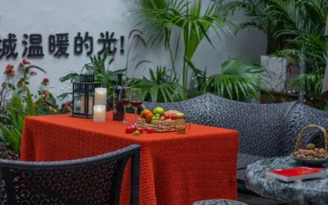 Huayueye·Chinese Classical Tibetan Villa Zizai Courtyard Homestay (Lijiang Ancient City)