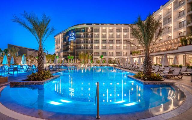Vox Maris Resort