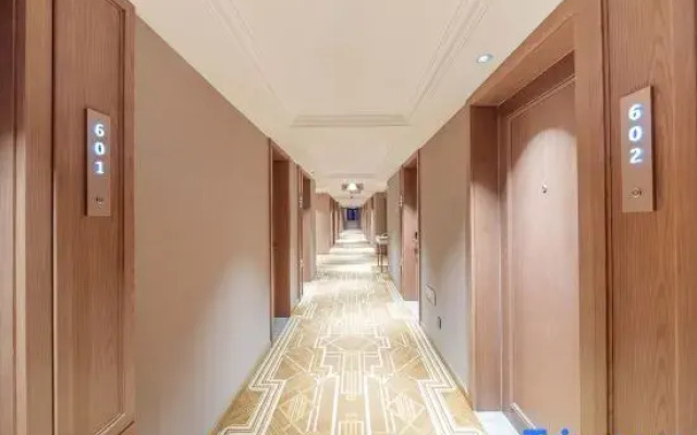 Vienna Hotel (Qinhuangdao Gold Dream Bay Qinhuang Eye)