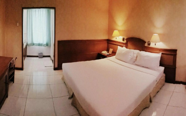 Diamond Hotel Solo
