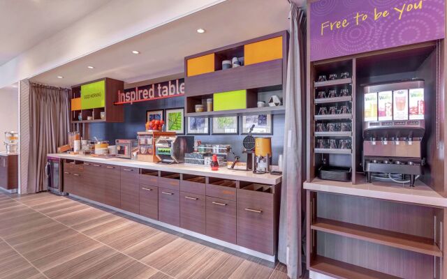 Home2 Suites by Hilton Toronto Brampton