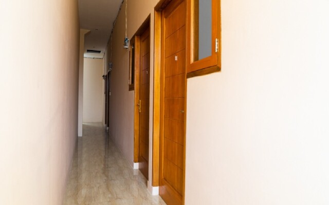 RedDoorz near Cipinang Indah Mall