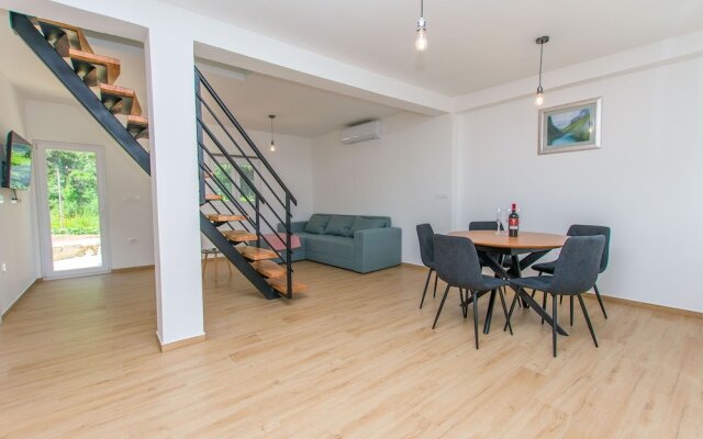 Apartment Petea