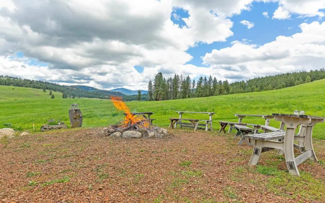 Frontier Cabin at Eden Valley Ranch