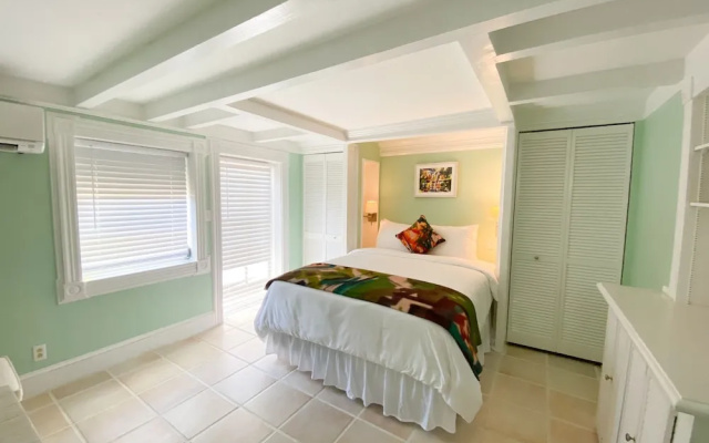 Authors of Key West Guest House