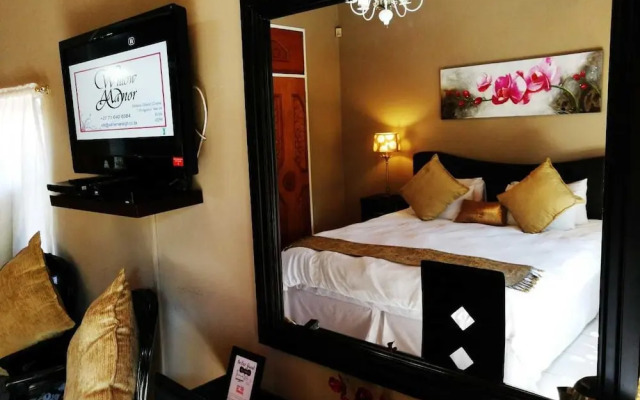 Willow Manor Brits Guest House