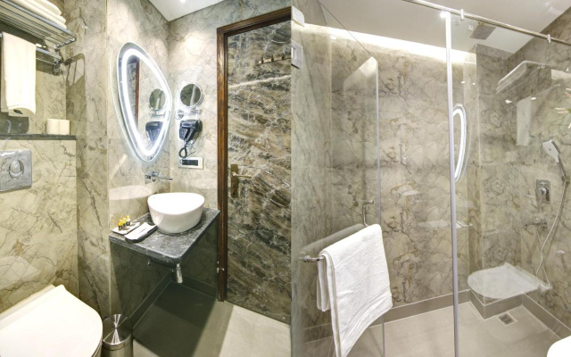 OYO 11325 Hotel Superb