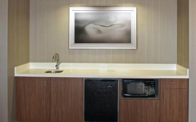 Courtyard by Marriott Newark Silicon Valley