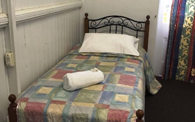 Carrollee Hotel