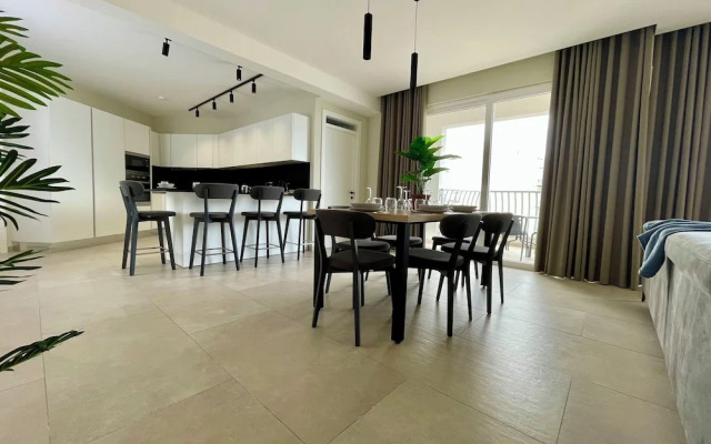 Bugibba Square Seafront LUX Apartments