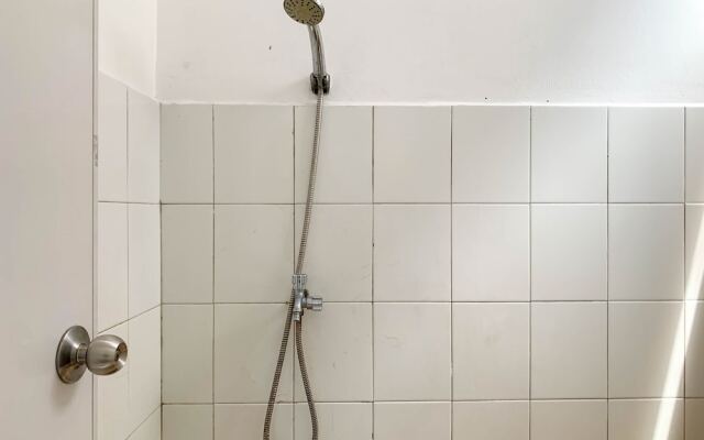 Cozy 2Br At Delta Cakung Apartment