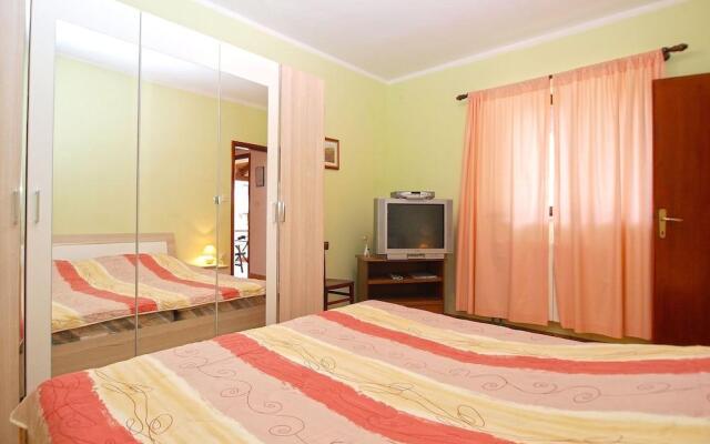 Apartment 1317