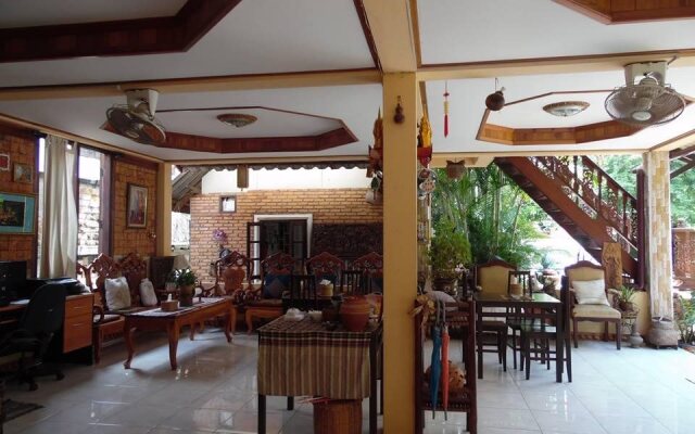 Heuan Lao Guesthouse