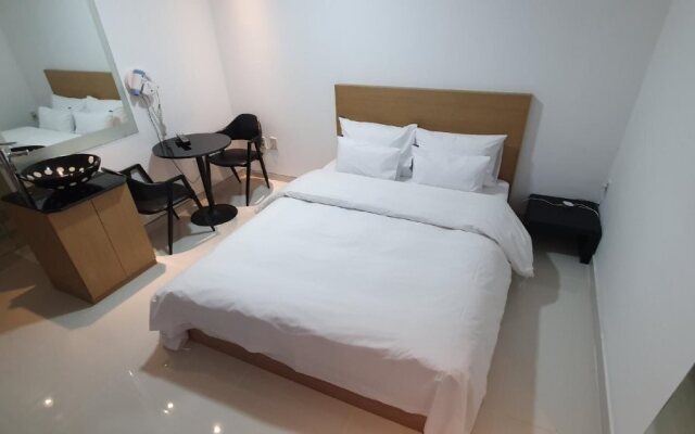 Infinity Hotel