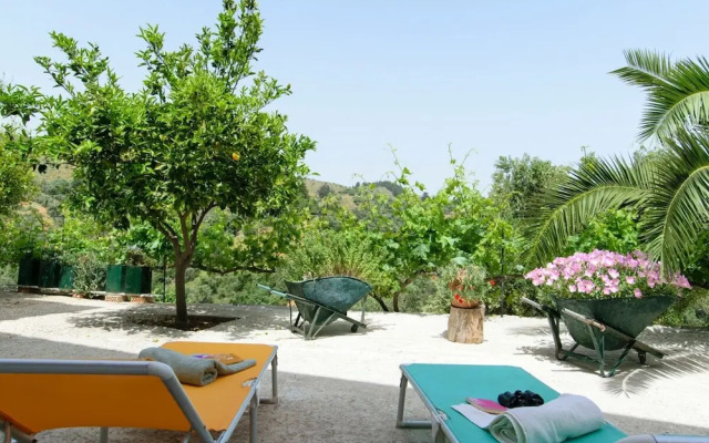 Aoria Traditional House With Stuning Mountain View