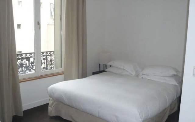 Bridgestreet Deluxe Residence Apartments