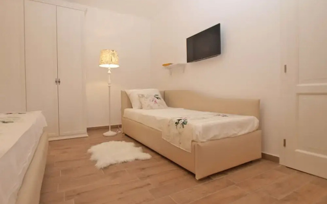 Apartment 1654