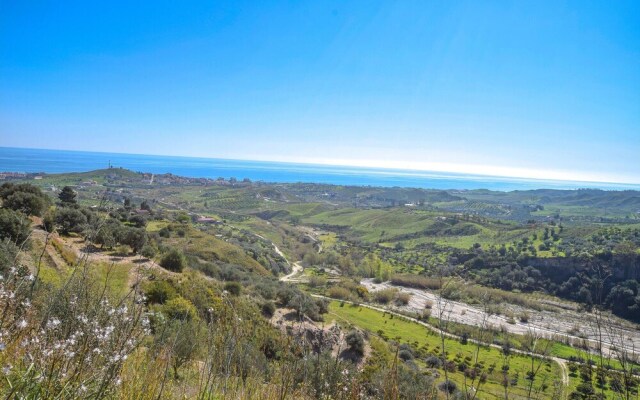 Beautiful Apartment in Falerna Marina With Wifi and 3 Bedrooms